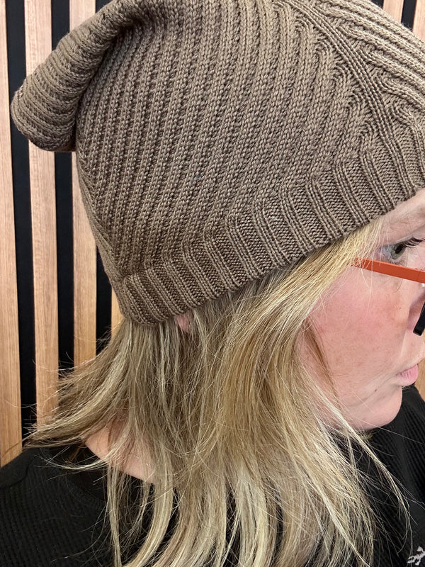 Portage Beanie - 100% Merino Wool - Walnut