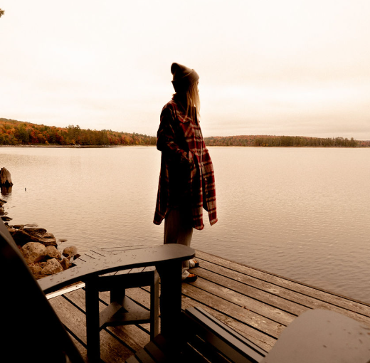 The FLANNEL Lake Shacket - Burgundy Plaid